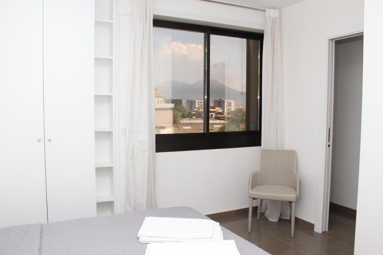Mondo Suites Apartments ナポリ エクステリア 写真