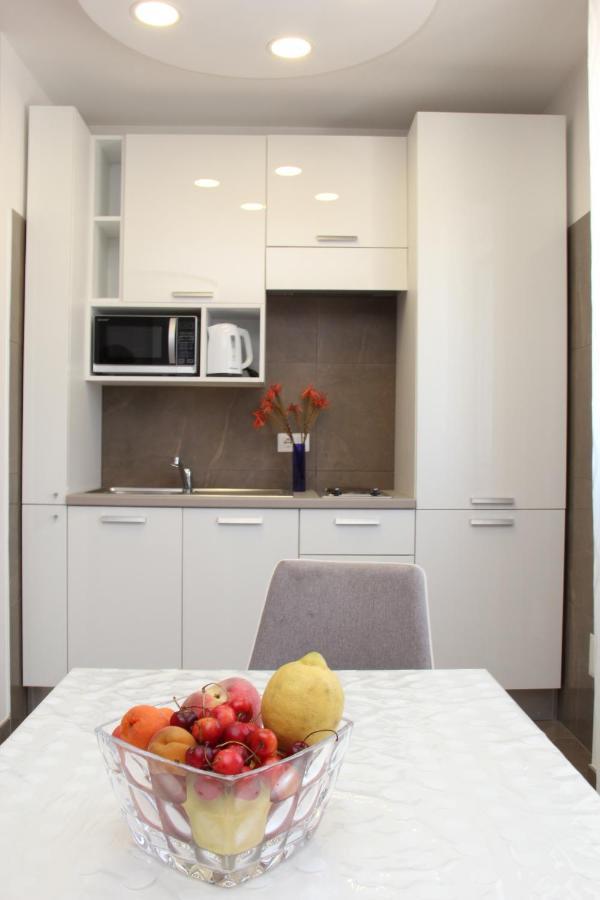 Mondo Suites Apartments ナポリ エクステリア 写真