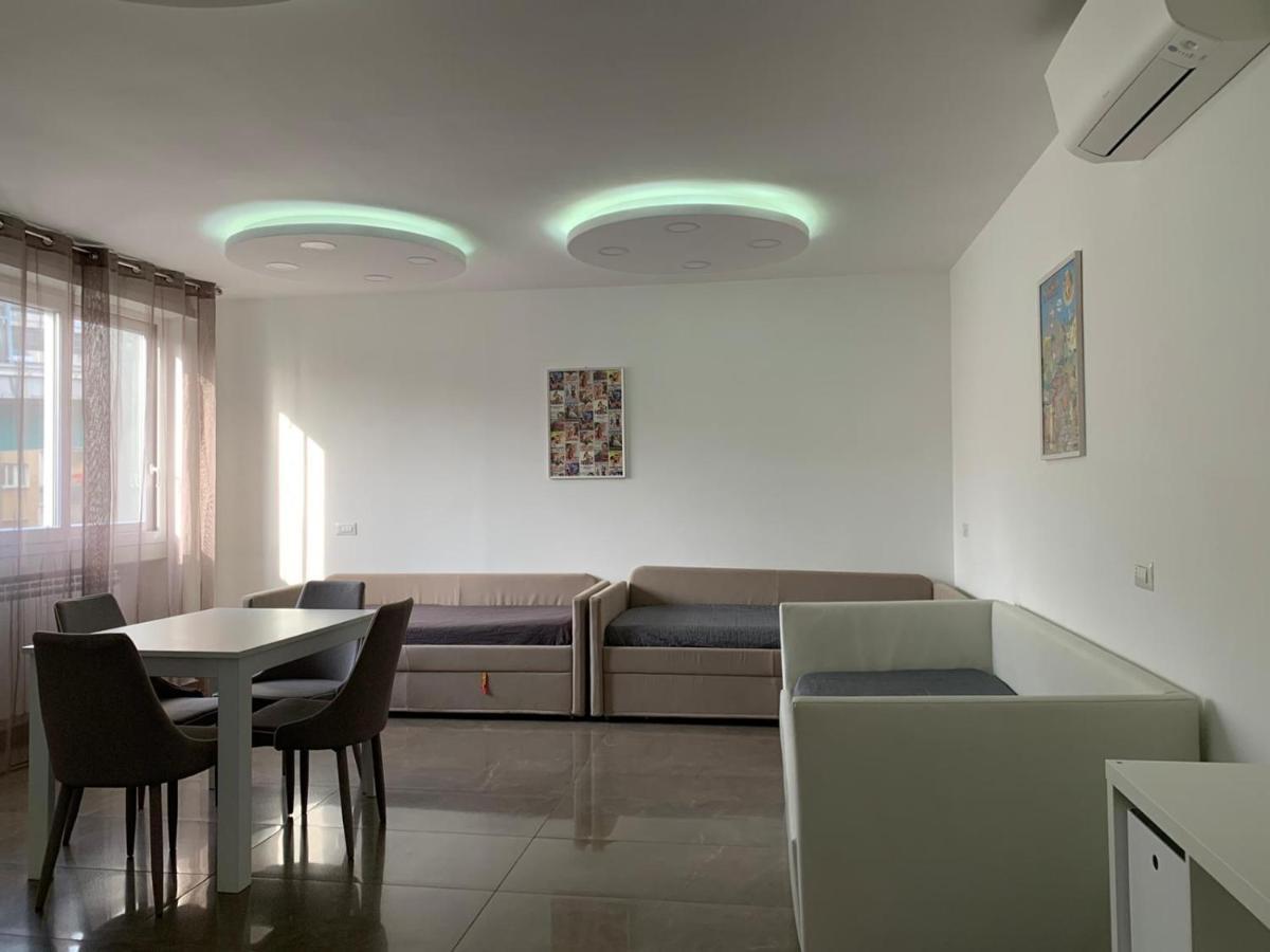 Mondo Suites Apartments ナポリ エクステリア 写真
