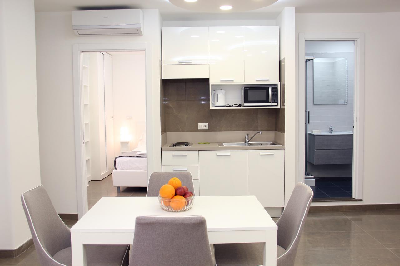 Mondo Suites Apartments ナポリ エクステリア 写真