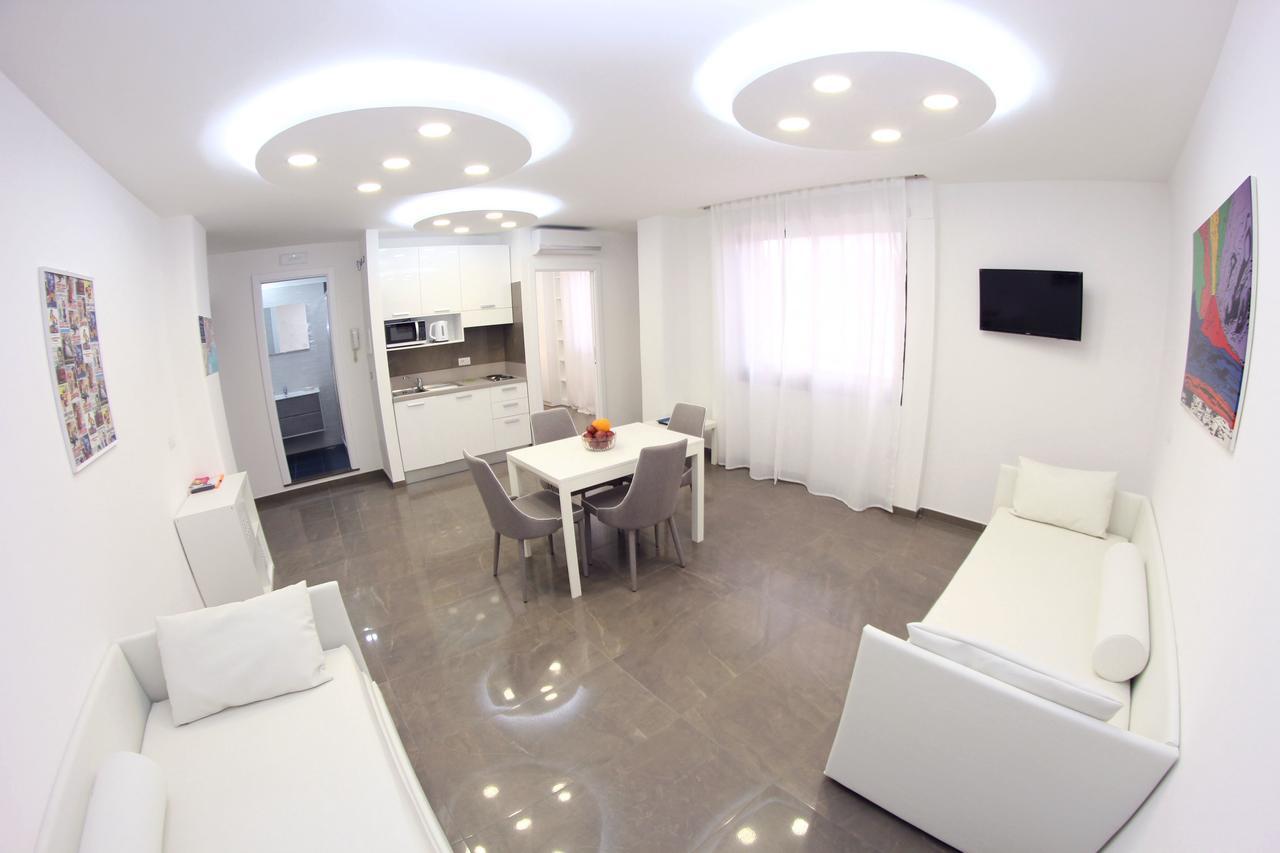 Mondo Suites Apartments ナポリ エクステリア 写真